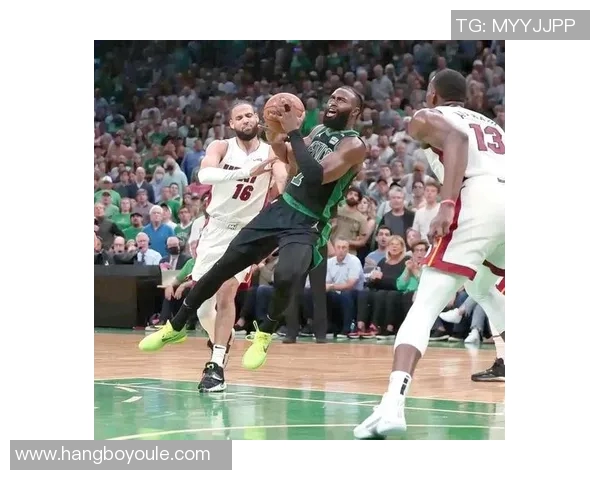 热火与凯尔特人季后赛对决回顾精彩瞬间与战术分析